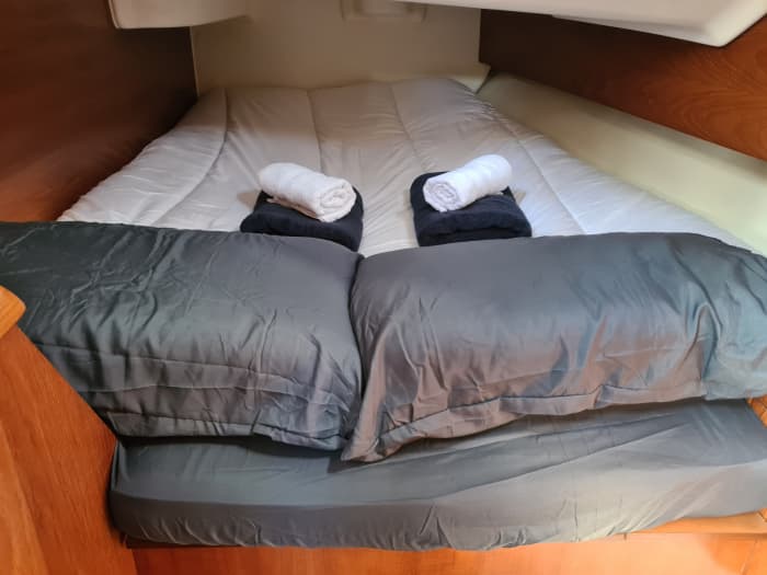 Spend 8 hours sailing around Barcelona on a sailboat