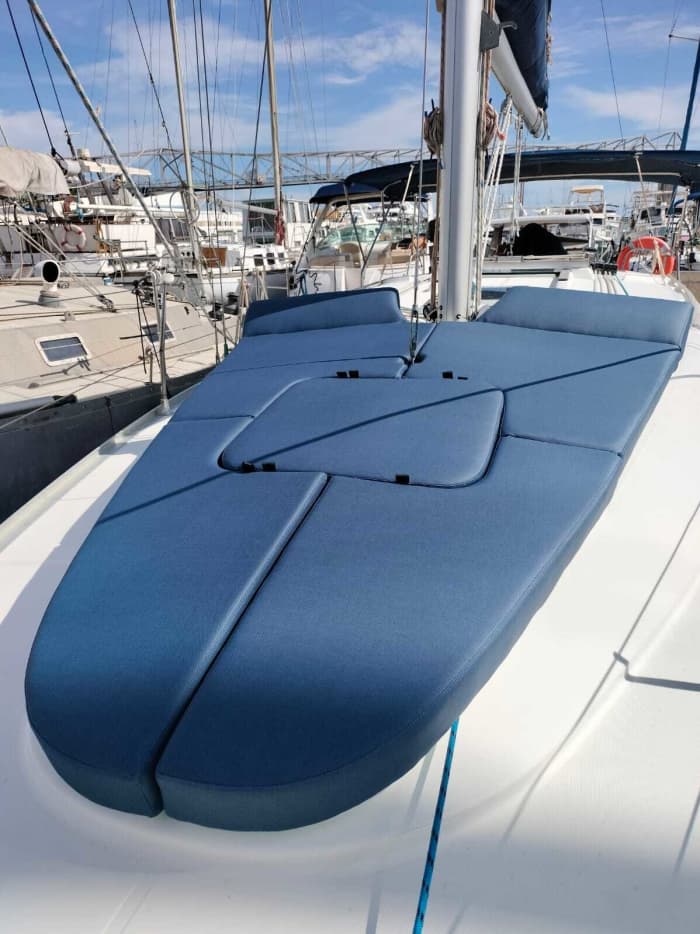 Spend 8 hours sailing around Barcelona on a sailboat