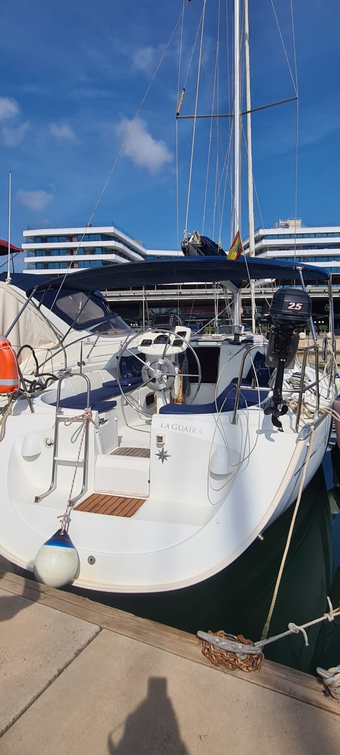 Spend 8 hours sailing around Barcelona on a sailboat