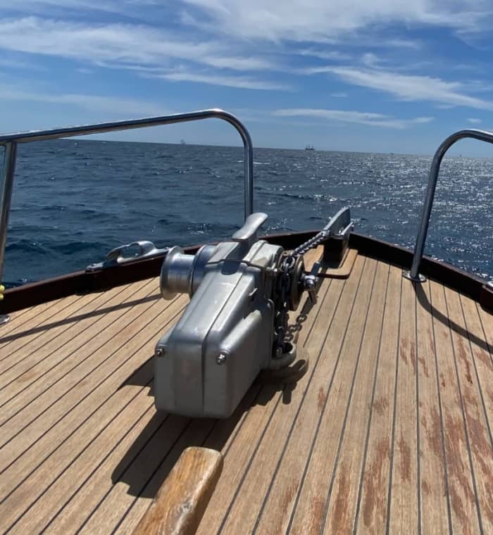 Goditi 7 ore a bordo di un motoscafo per esplorare Gaeta.