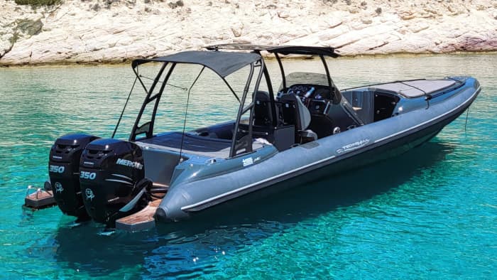 4 ore a Serifos: noleggia una barca a motore e goditi