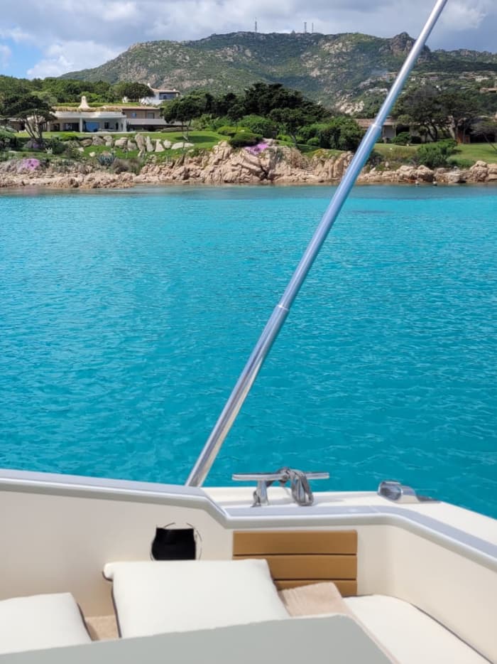 La Maddalena Escape - Descubre paraísos ocultos con un capitán local.