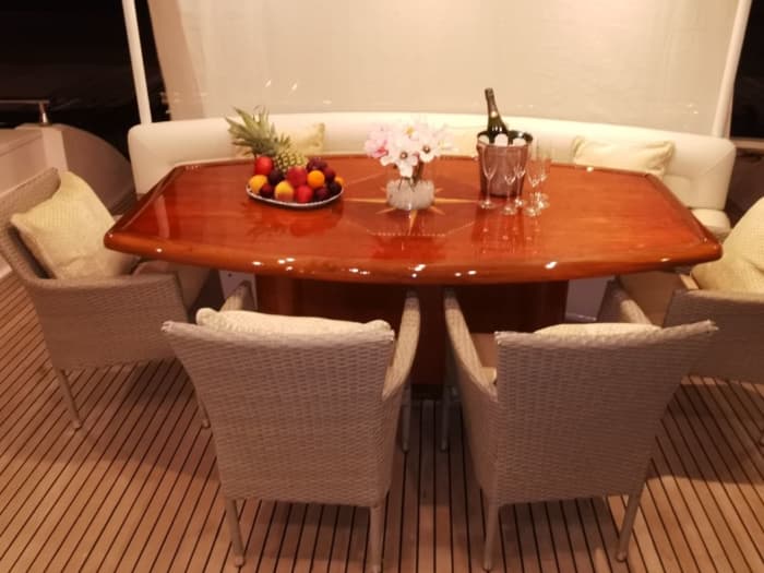 4-stündige Yachtkreuzfahrt Barcelona