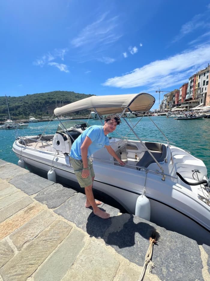 Entdecken Sie La Spezia auf einem Ganztagesausflug mit dem Motorboot