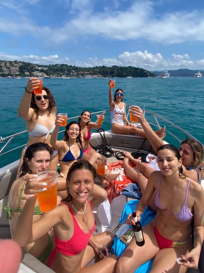 Entdecken Sie La Spezia auf einem Ganztagesausflug mit dem Motorboot
