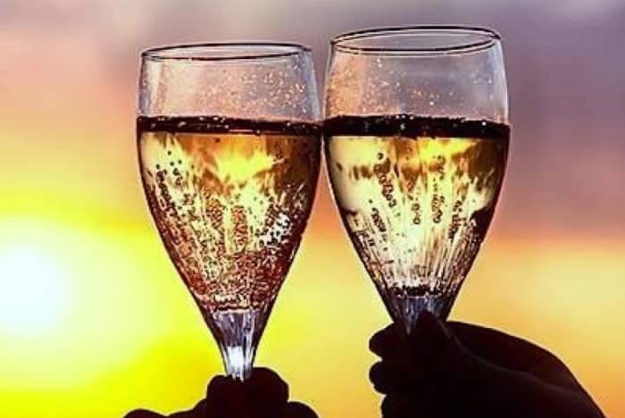 5-Hour Luxury Lagos Motorboat Experience with Drinks & Tapas