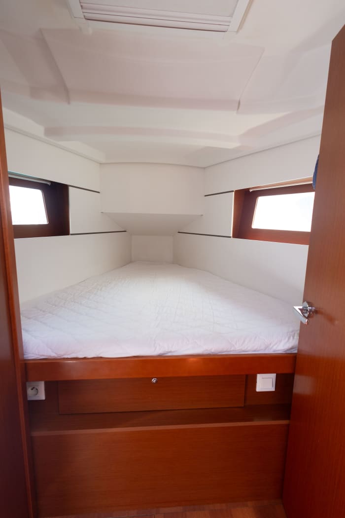 Sail into the sunset: 3-hour night getaway from Palma