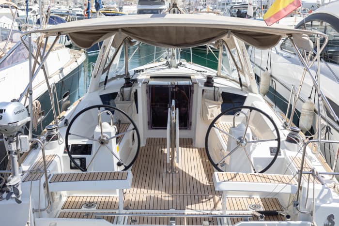 Sail into the sunset: 3-hour night getaway from Palma