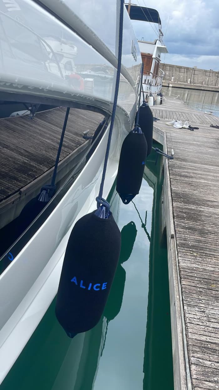 En dag att upptäcka Neapel: Den sanna Dolce Vita på en motorbåt