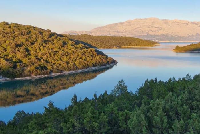 Explorez Brač en bateau – Visite privée de 9 heures