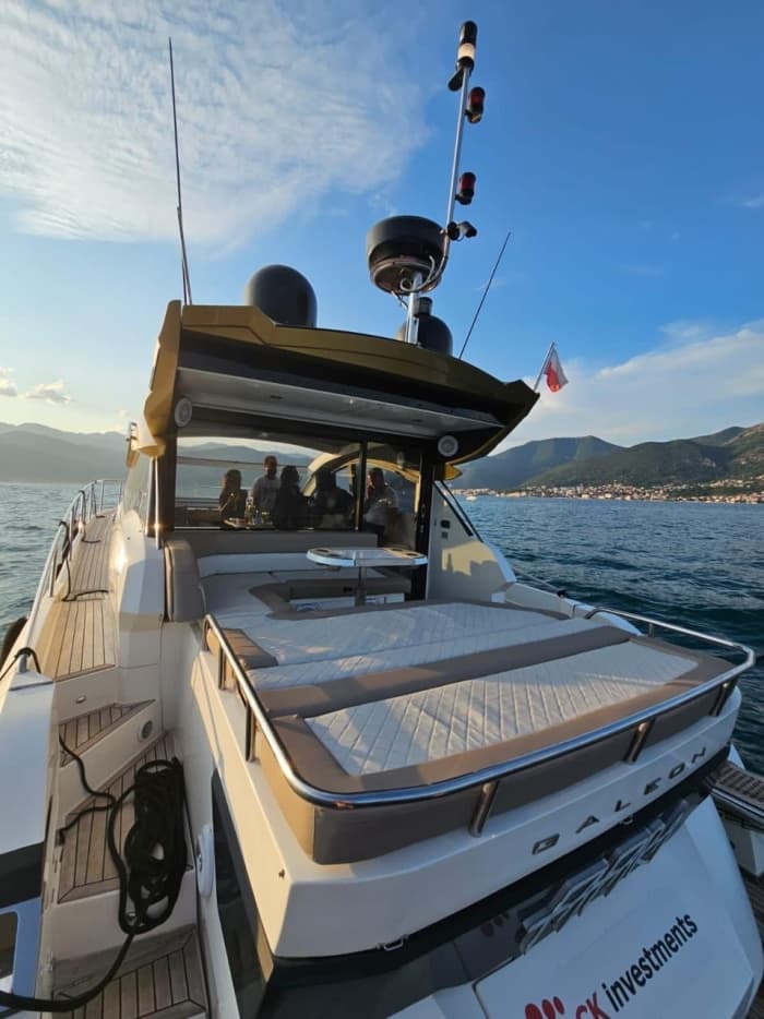 Entspannung in Tivat: 9 Stunden Sonne auf einem Motorboot