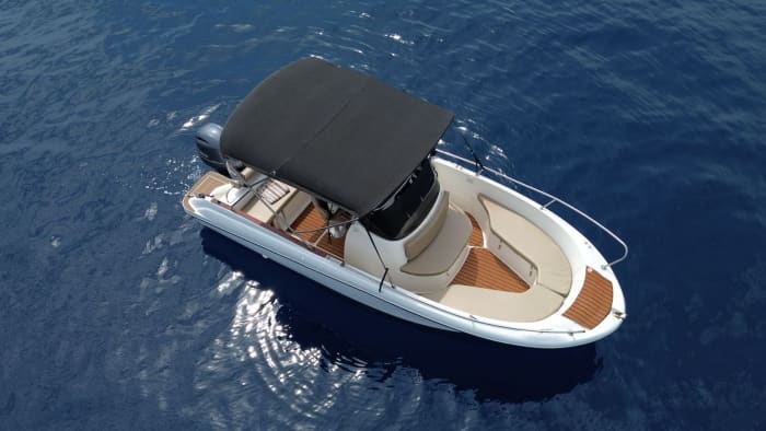 Explore the hidden bays of Kaštela on a motorboat