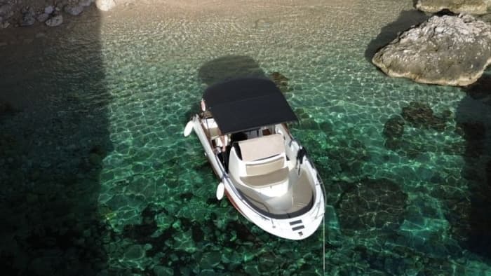 Explore the hidden bays of Kaštela on a motorboat