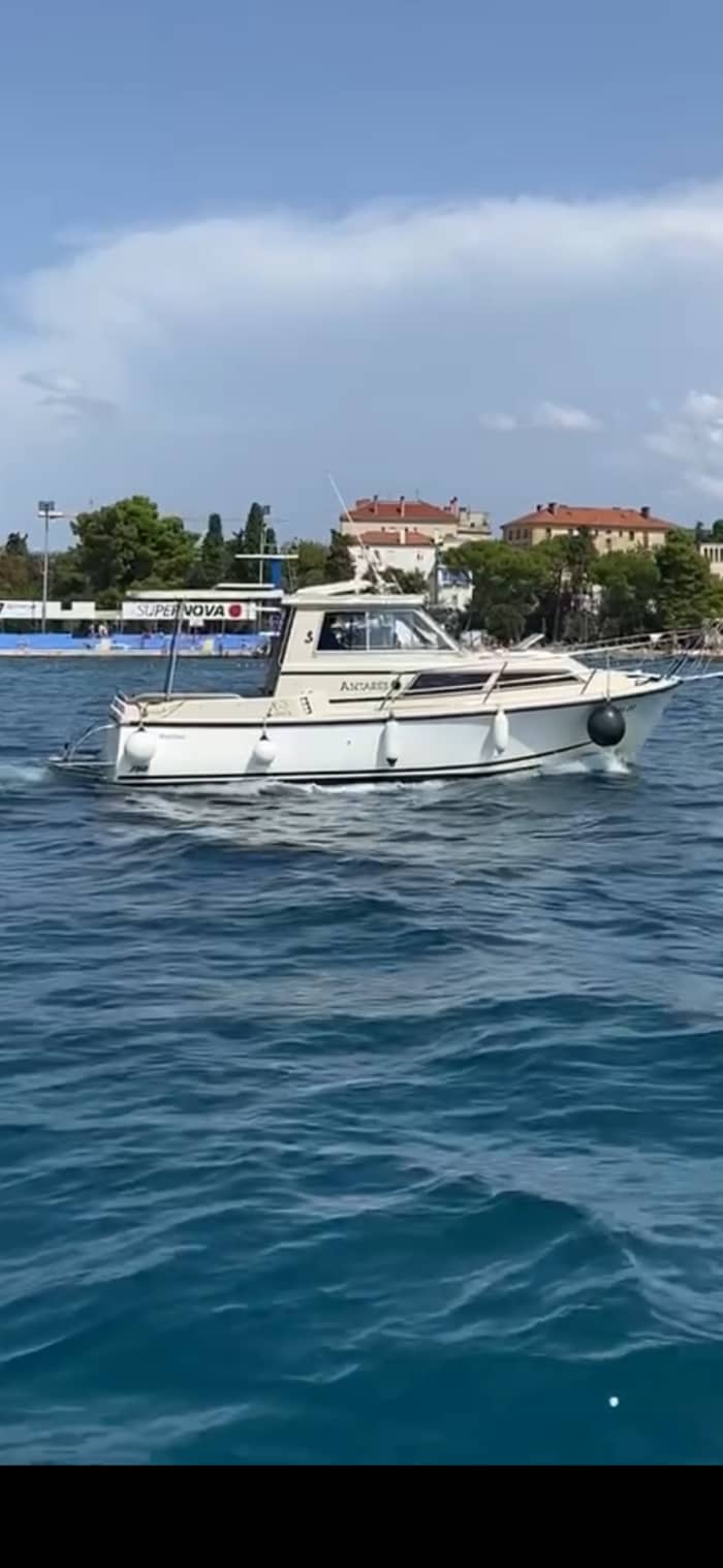 Descubra el archipiélago de Zadar con una excursión privada de Antares.