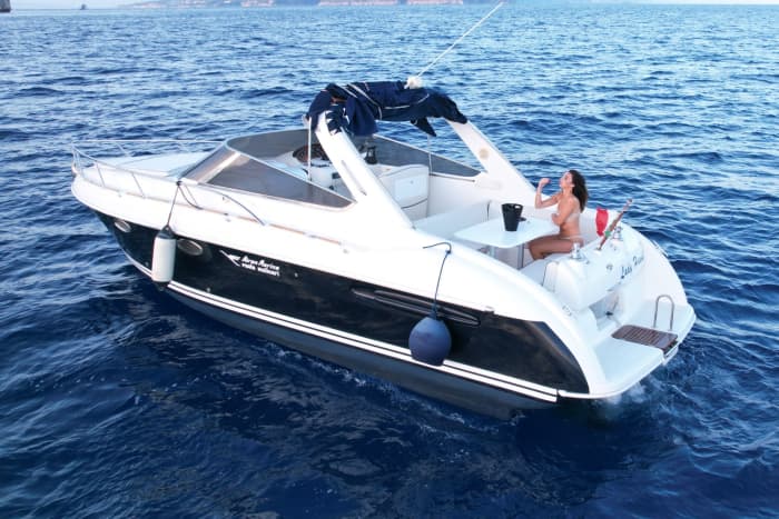 Private boat trip around Sorrento on a motorboat