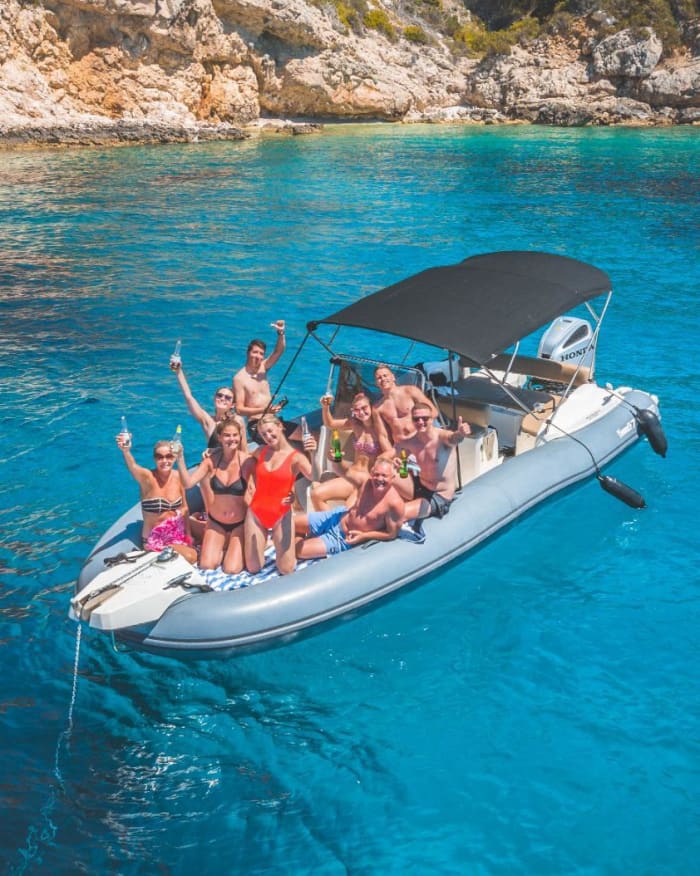 Romantische zonsondergangcruise op een motorboot: 2 uur
