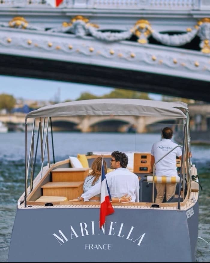 Trip: 2-hour Electric Cruise along the Seine