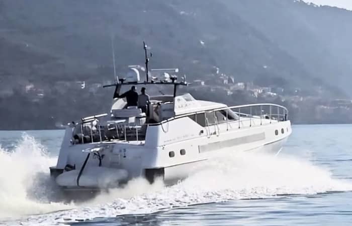 Segeln Sie durch den Golf der Dichter: eine exklusive Reise voller Poesie und Schönheit, Sonne und Meer.