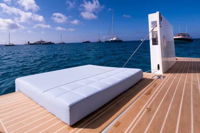 D34 Dandy I All inclusive, fuel, skipper, Sail to Formentera Saona with a fixed price and without worries.