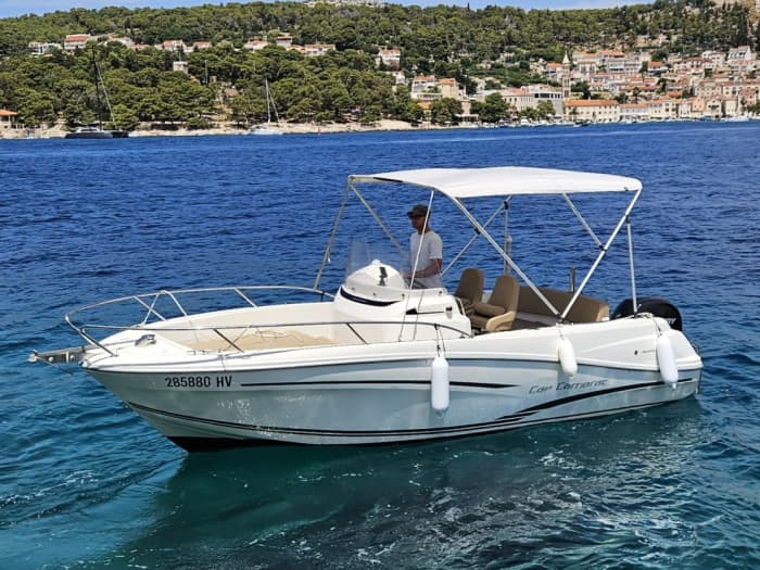 Romantische zonsondergangcruise op een motorboot: 2 uur