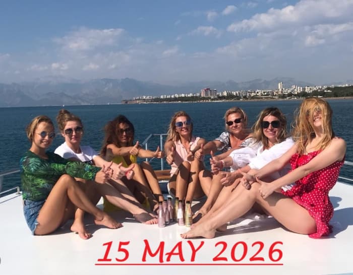 26 personTURQUOISE BLUE: 5 Hour Private Boat Tour