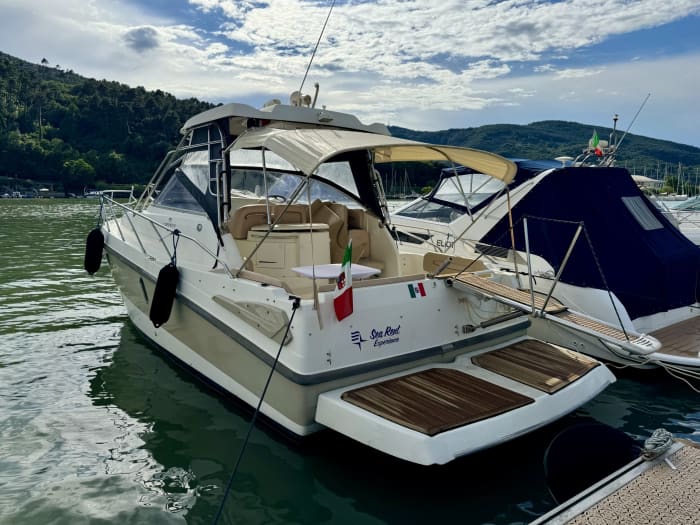 Entdecken Sie Ameglia auf einem Ganztagesausflug mit dem Motorboot