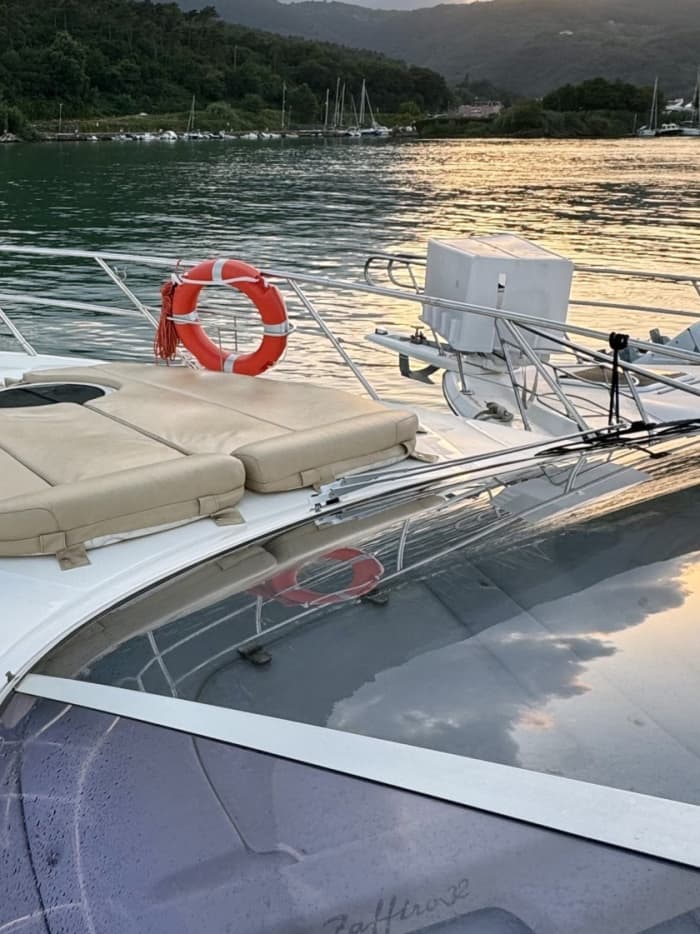 Entdecken Sie Ameglia auf einem Ganztagesausflug mit dem Motorboot