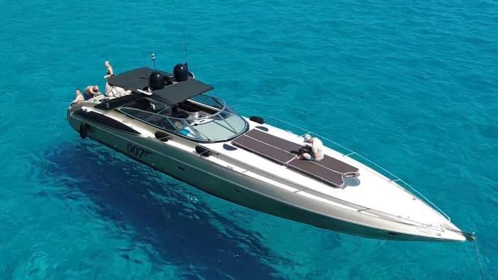 In Cannes, an Azurean Escape: Between Palaces, Star Villas and Islands