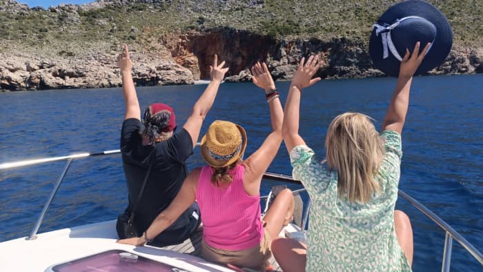 4 uur durende privéboottocht, vissen en snorkelen | Bar