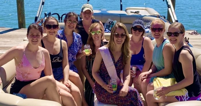 Enjoy a full day on a motorboat in Porto