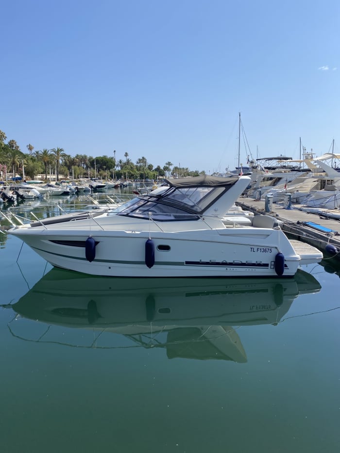 Relax on a comfortable boat around the islands of Cannes for the day or for 4 hours.