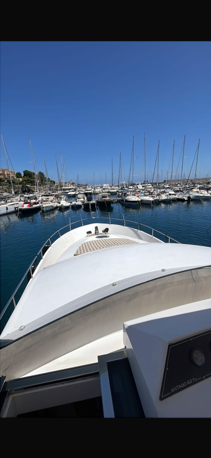 A bespoke Palermo voyage: Full day of magic on a motor yacht