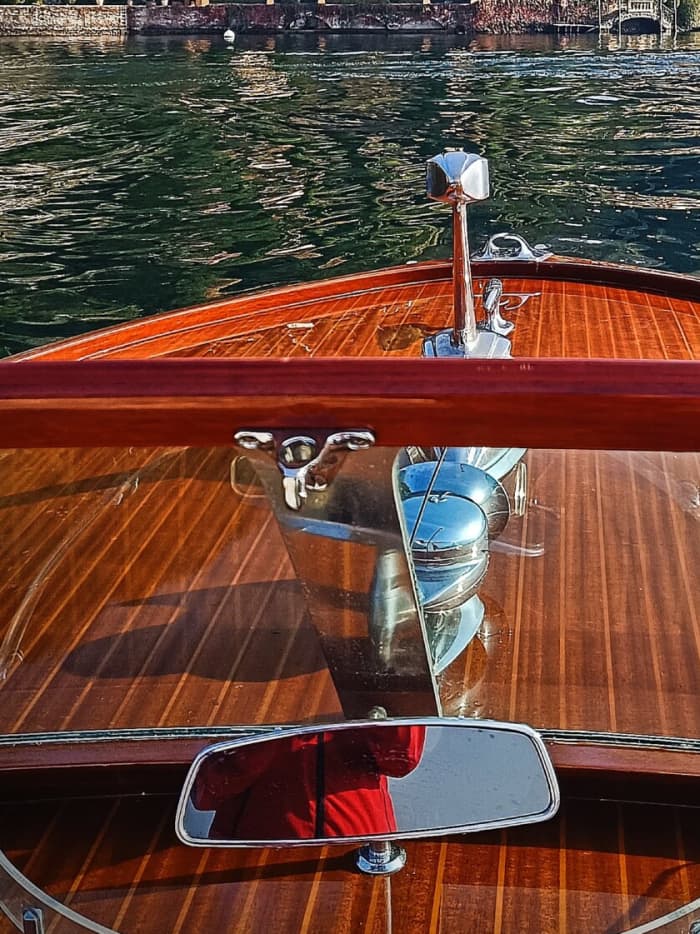 Your private motorboat for a day around Lake Como