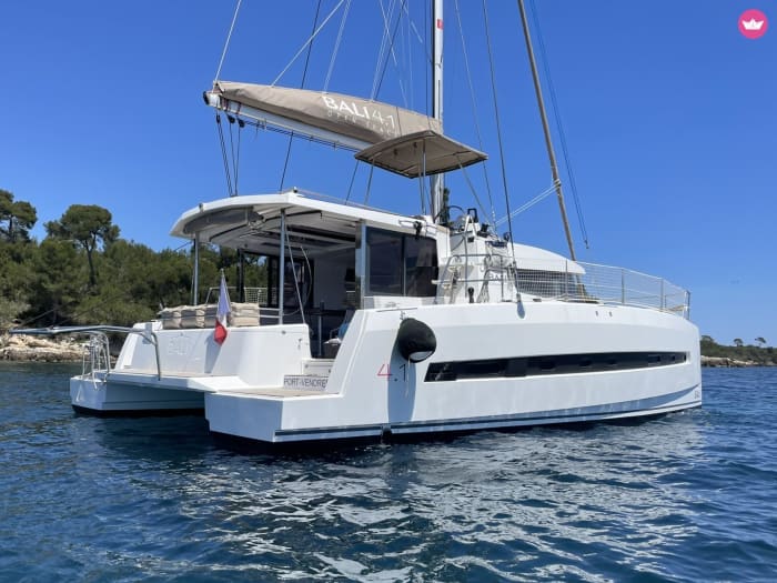 Een ontspannen dag op een catamaran, vertrekkend vanuit Golfe-Juan.