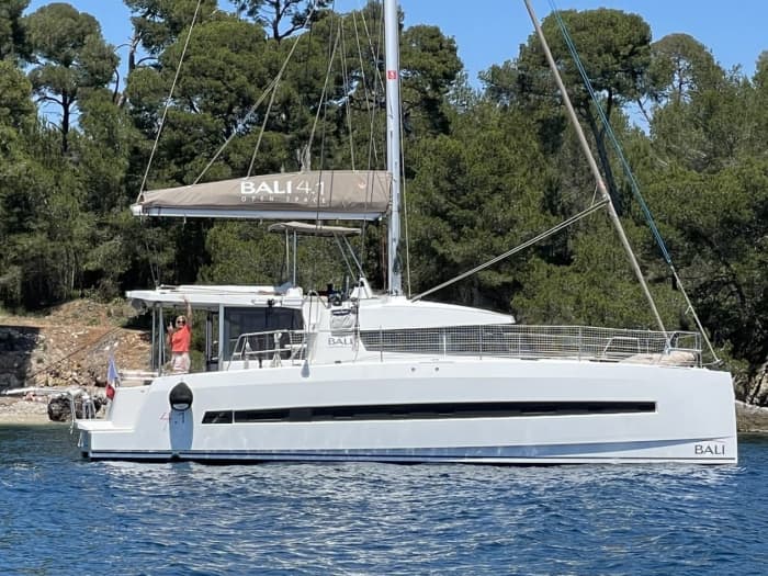 Een ontspannen dag op een catamaran, vertrekkend vanuit Golfe-Juan.