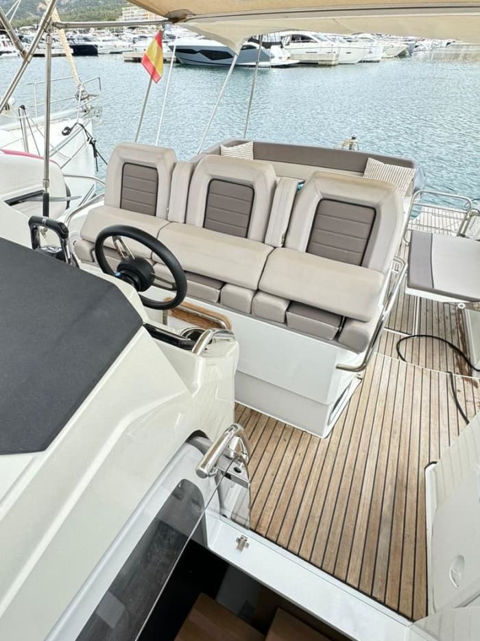 Coves, Cliffs & Islands: A Coastal Cruise to the Malgrats