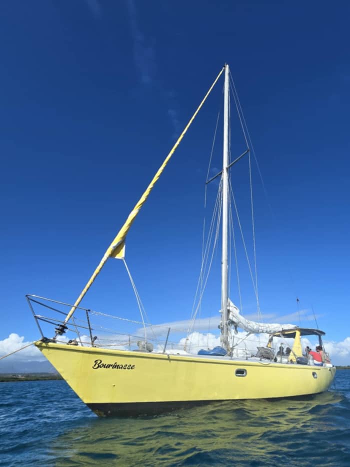 Der Rhythmus von Nadi: Unvergessliche Momente auf einem Segelboot