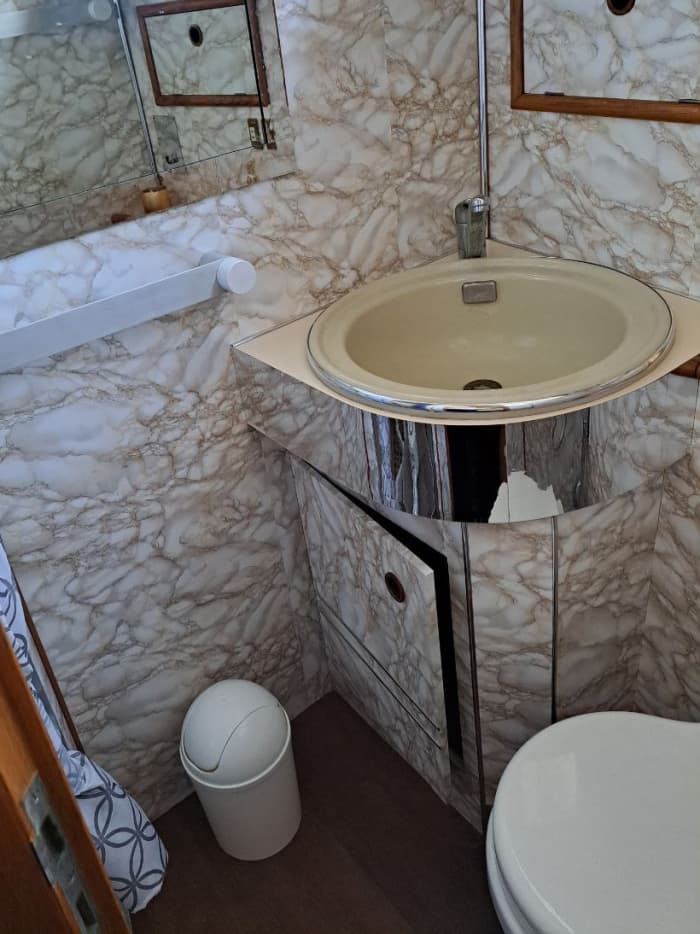 Ontdek Forio van topklasse: geniet van een 3 uur durende ervaring op een motorjacht.