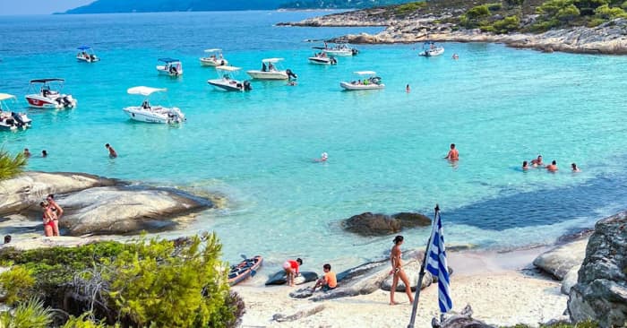 Island Escape: A Full Day Discovering the Wonders of Ammouliani & Diaporos