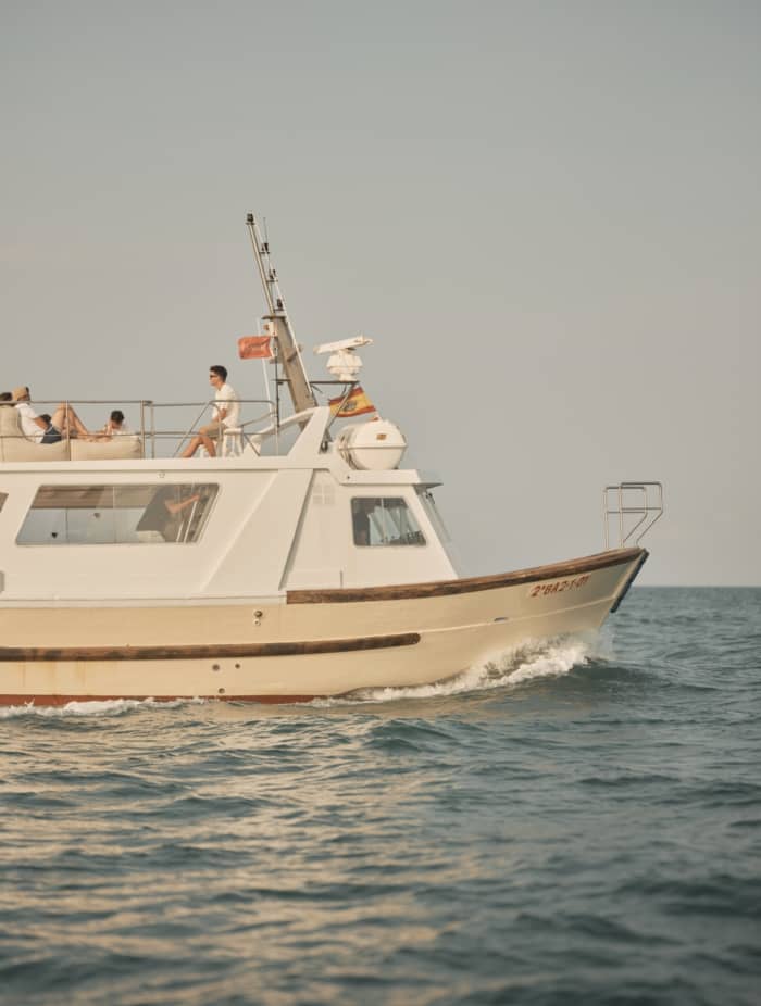 Party with Oysters – 2-Hour Coastal Cruise & Sea Delights by Islas Medas