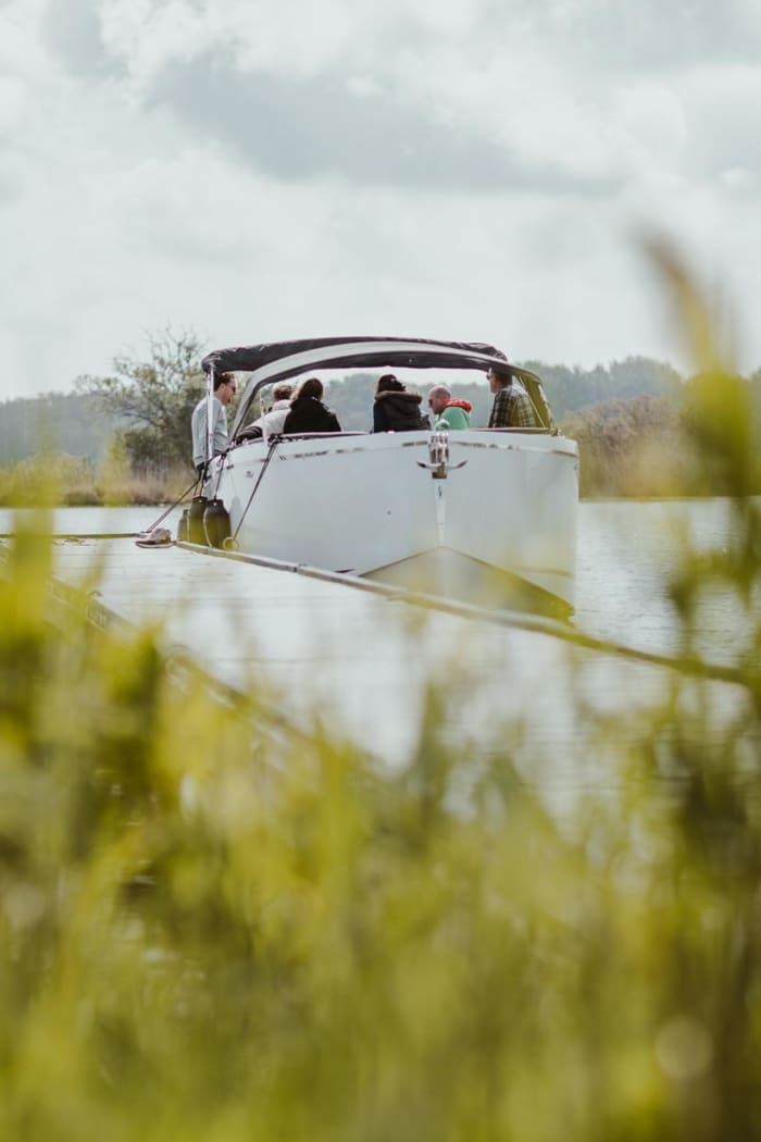 Relax in Kortgene: 9h of sun on a motorboat