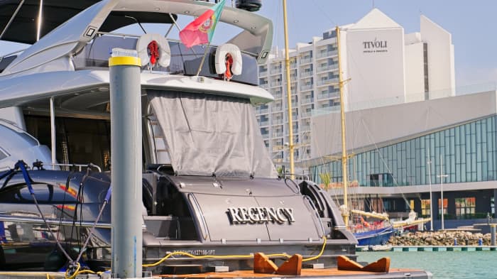 Excursion d'une demi-journée à Vilamoura en yacht à moteur
