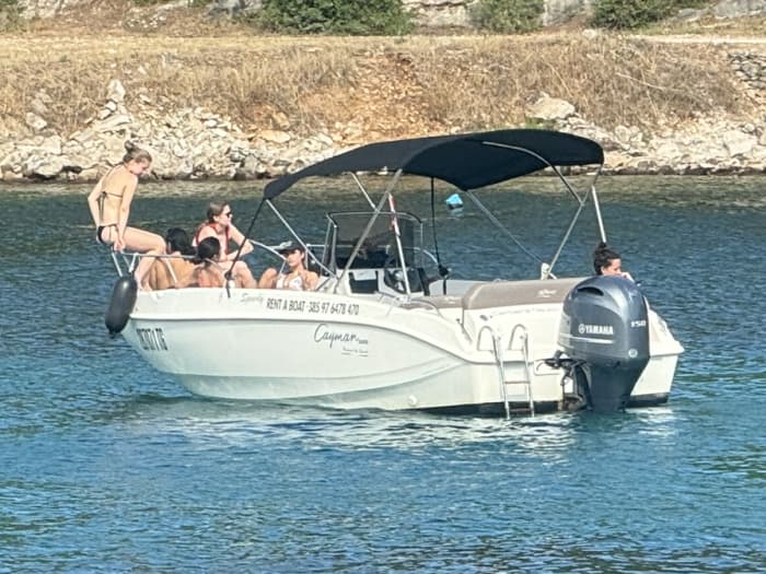 Eilandexcursie van een halve of hele dag vanuit Trogir – met of zonder skipper