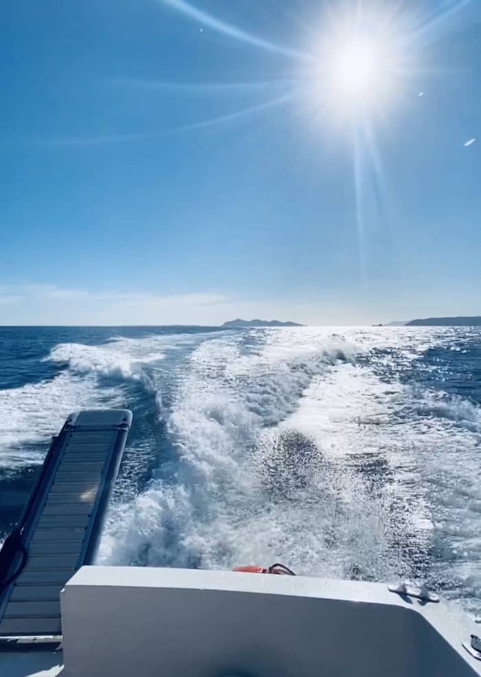 Tu día en Trapani: Alquila una lancha motora para 7 horas y 30 minutos de descubrimiento.