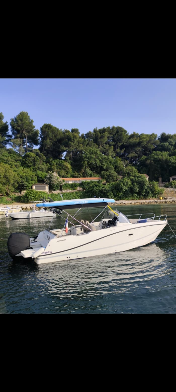 ☀️🏝️Sortie à la demi-journée dans les eaux calmes des îles de Lérins 6 passagers maximum.🏝️ Possibilité Sunset ☀️