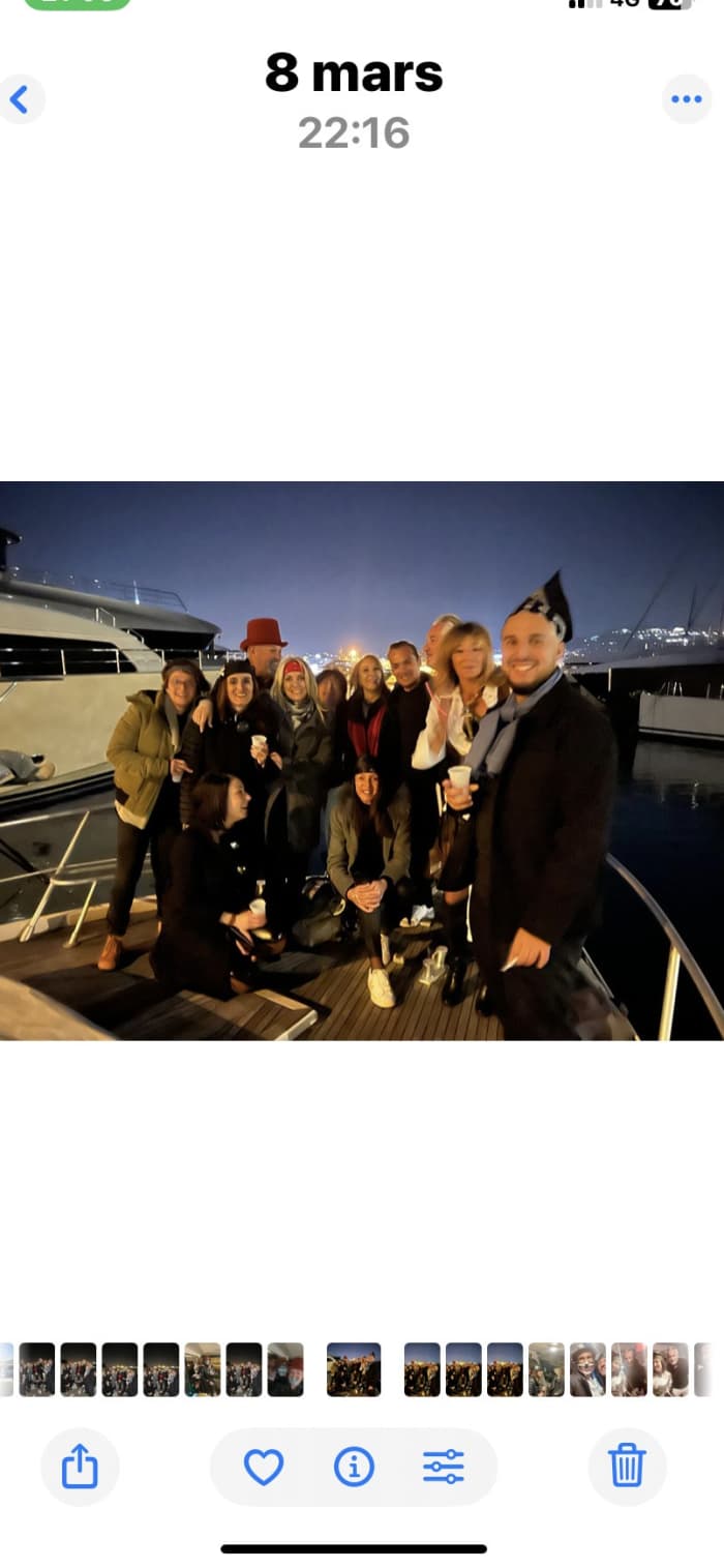 Découvrez le golfe Juan lors d'une excursion d'une journée en bateau à moteur.
