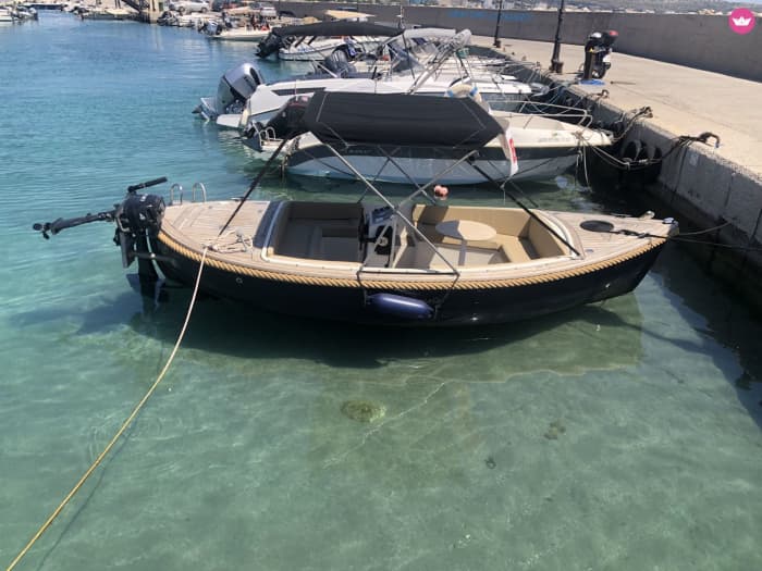 Crociera privata tra baie e grotte di Faliraki
