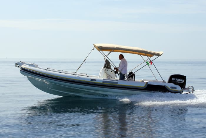 Ontdek Syracuse in één dag: het ware Dolce Vita op een motorboot.
