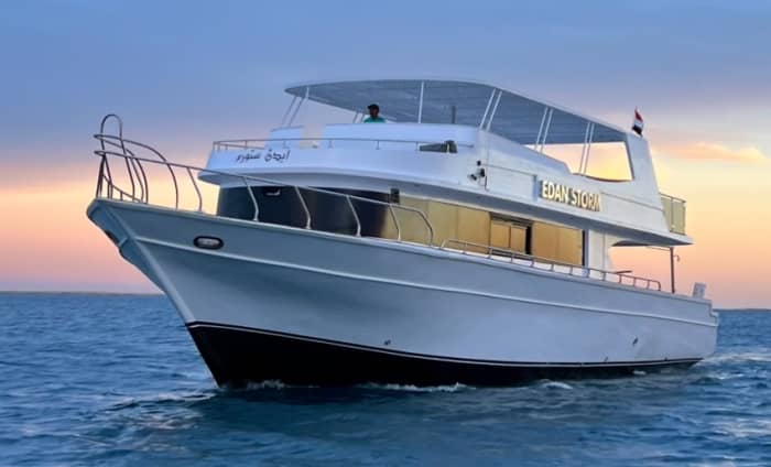 Location de yacht VIP sur mesure : une expérience de luxe sur 1 à 3 îles