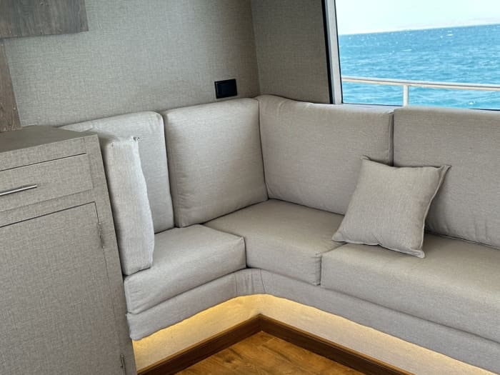 Location de yacht VIP sur mesure : une expérience de luxe sur 1 à 3 îles